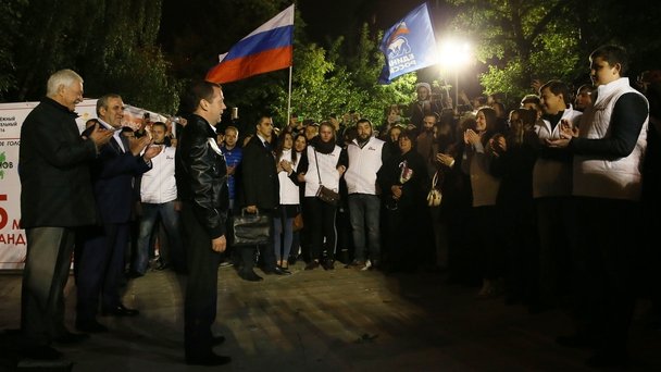 С активистами и волонтёрами Федерального молодёжного избирательного штаба