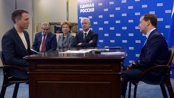 С сельхозпроизводителем мясо-молочной и зерновой продукции Юрием Трубкиным